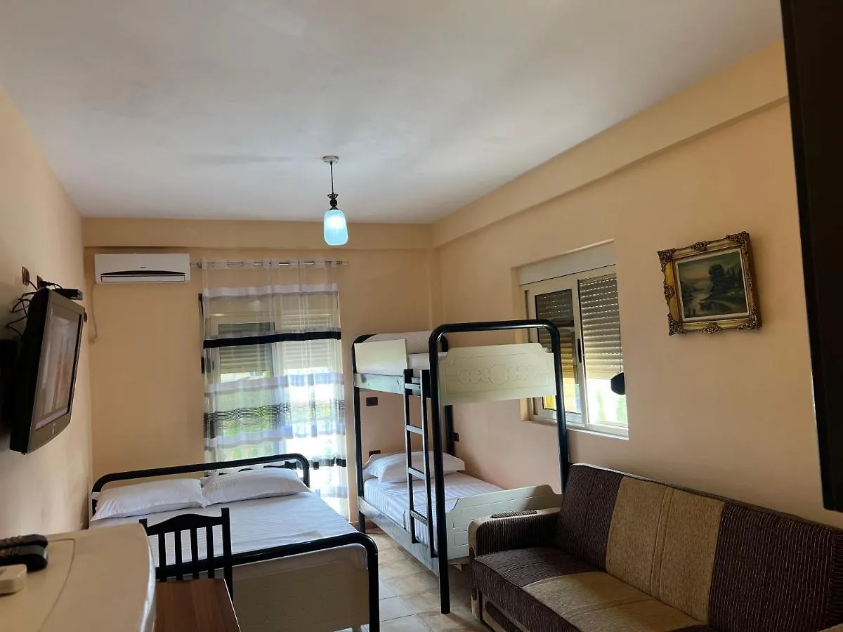Hotel Asteri Velipojë 2*,