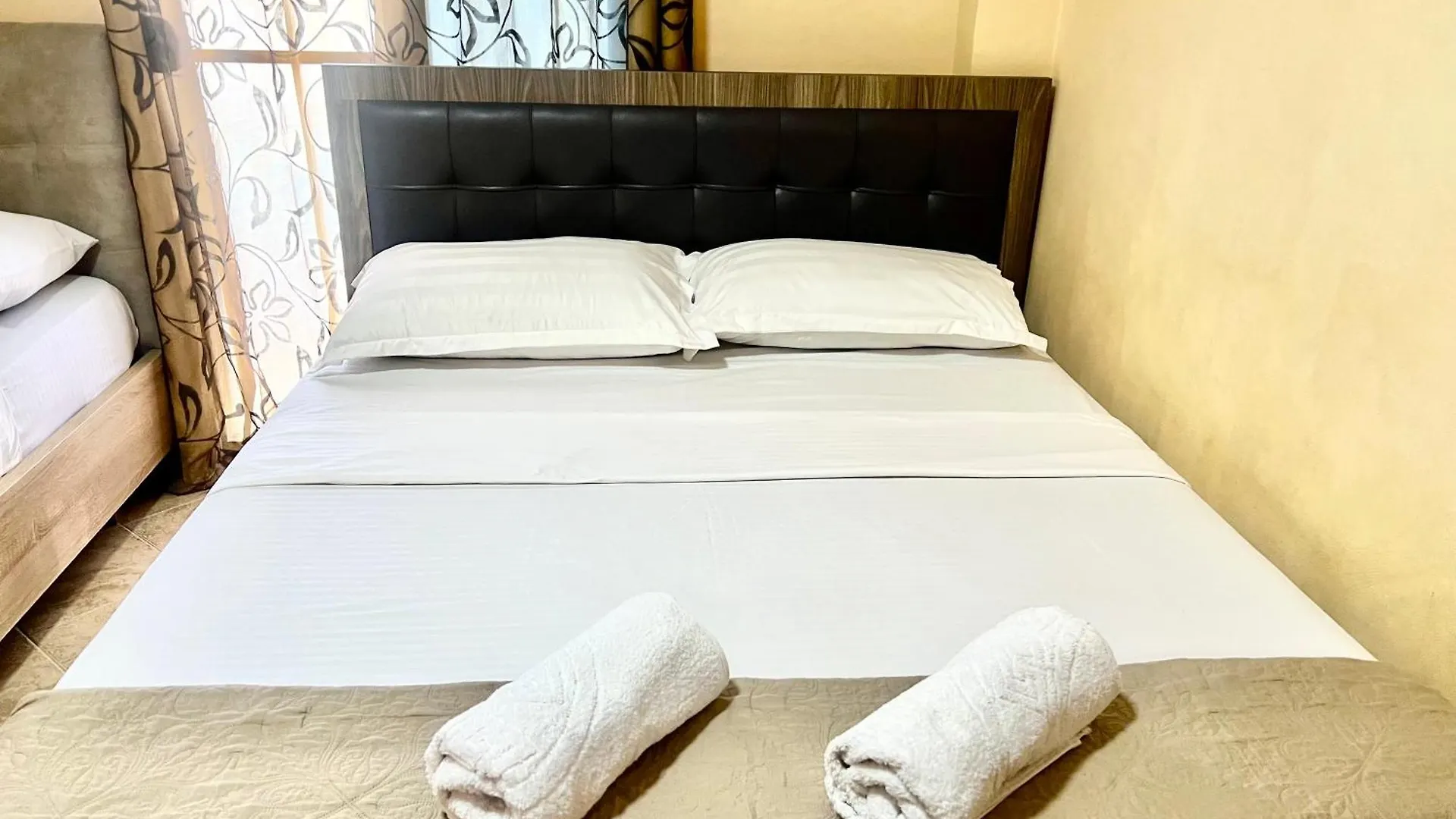 Hotel Asteri Velipojë 2*,  알바니아