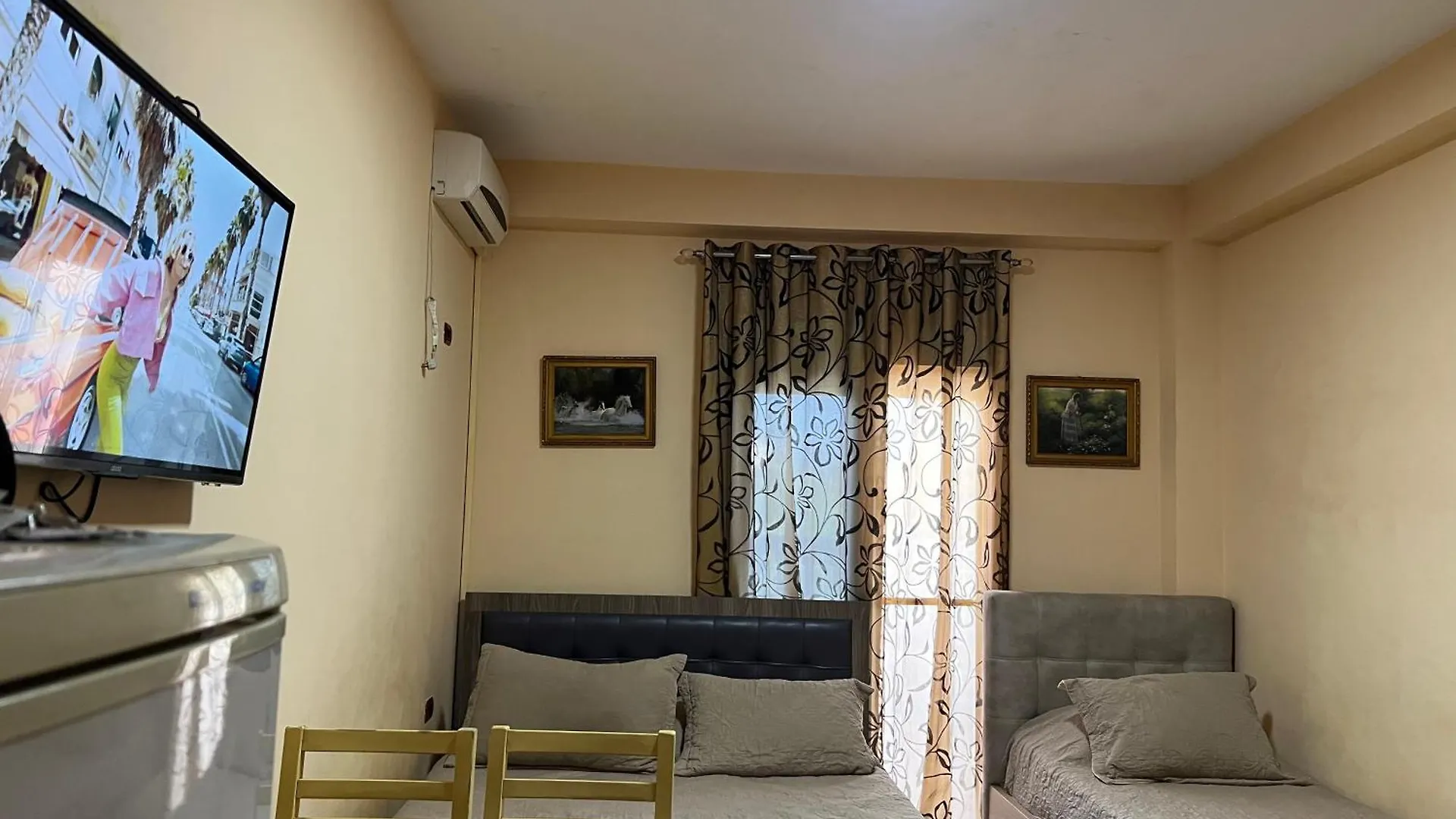 Hotel Asteri Velipojë 2*,