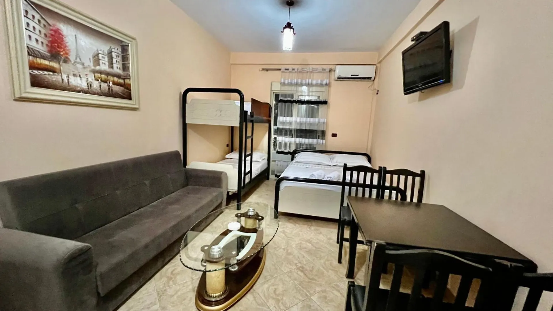 Hotel Asteri Velipojë 2*,