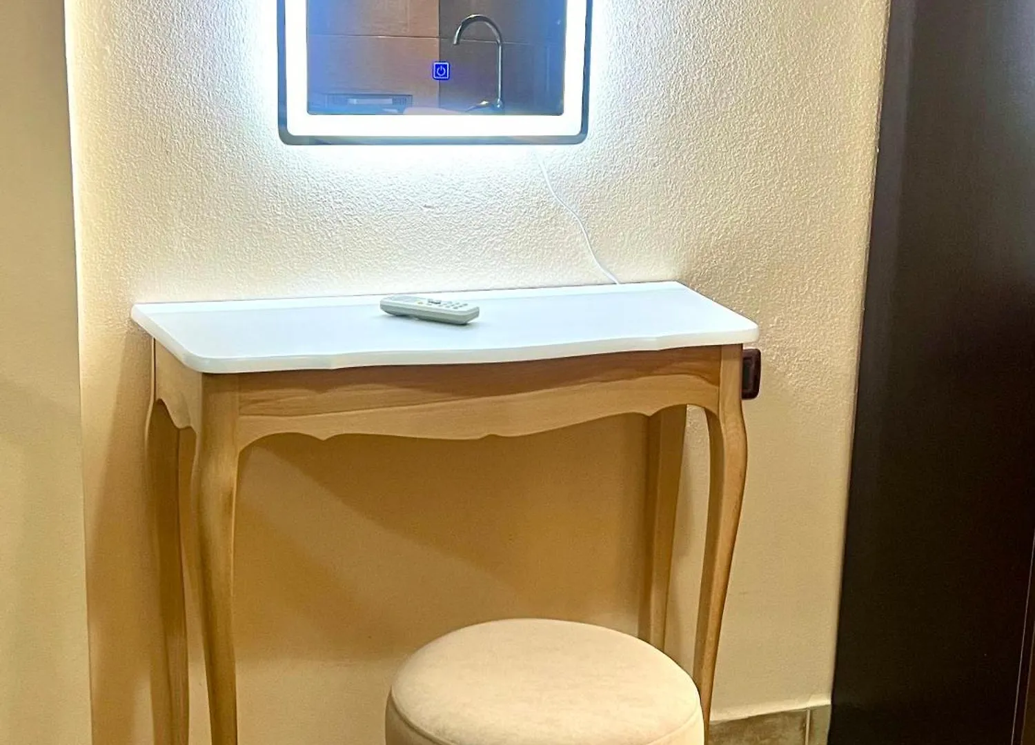 Hotel Asteri Velipoje 2*,