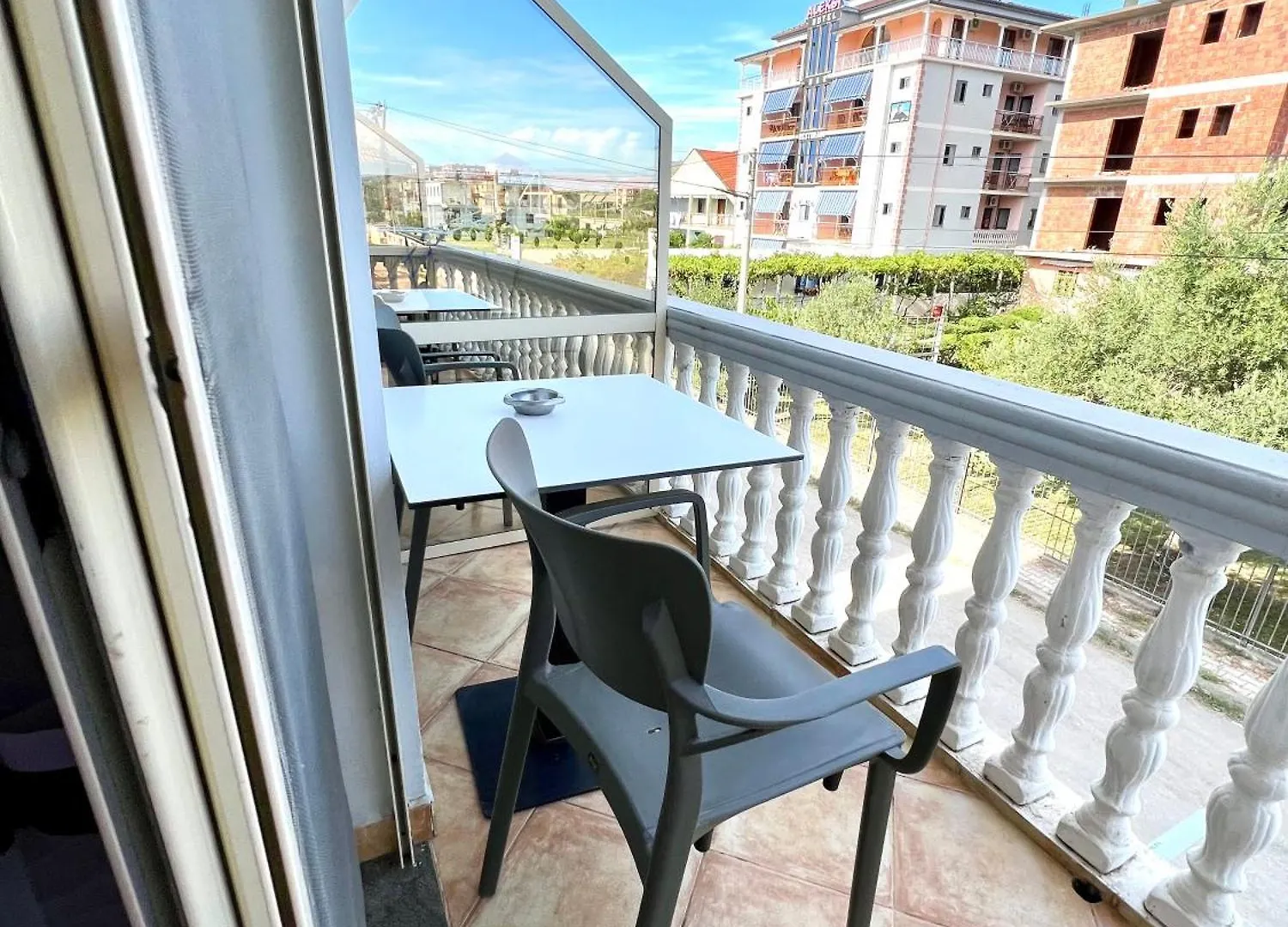 **  Hotel Asteri Velipojë 알바니아