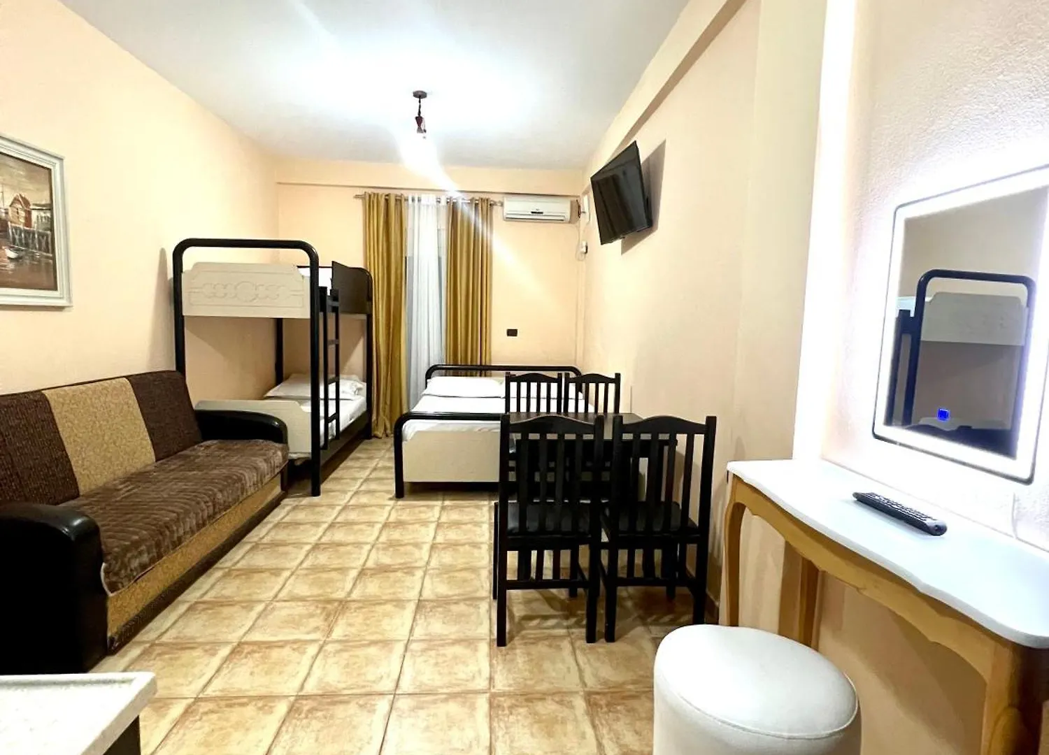 Hotel Asteri Velipojë