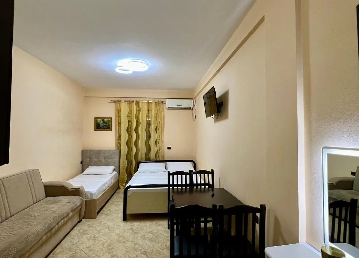 Hotel Asteri Velipojë アルバニア