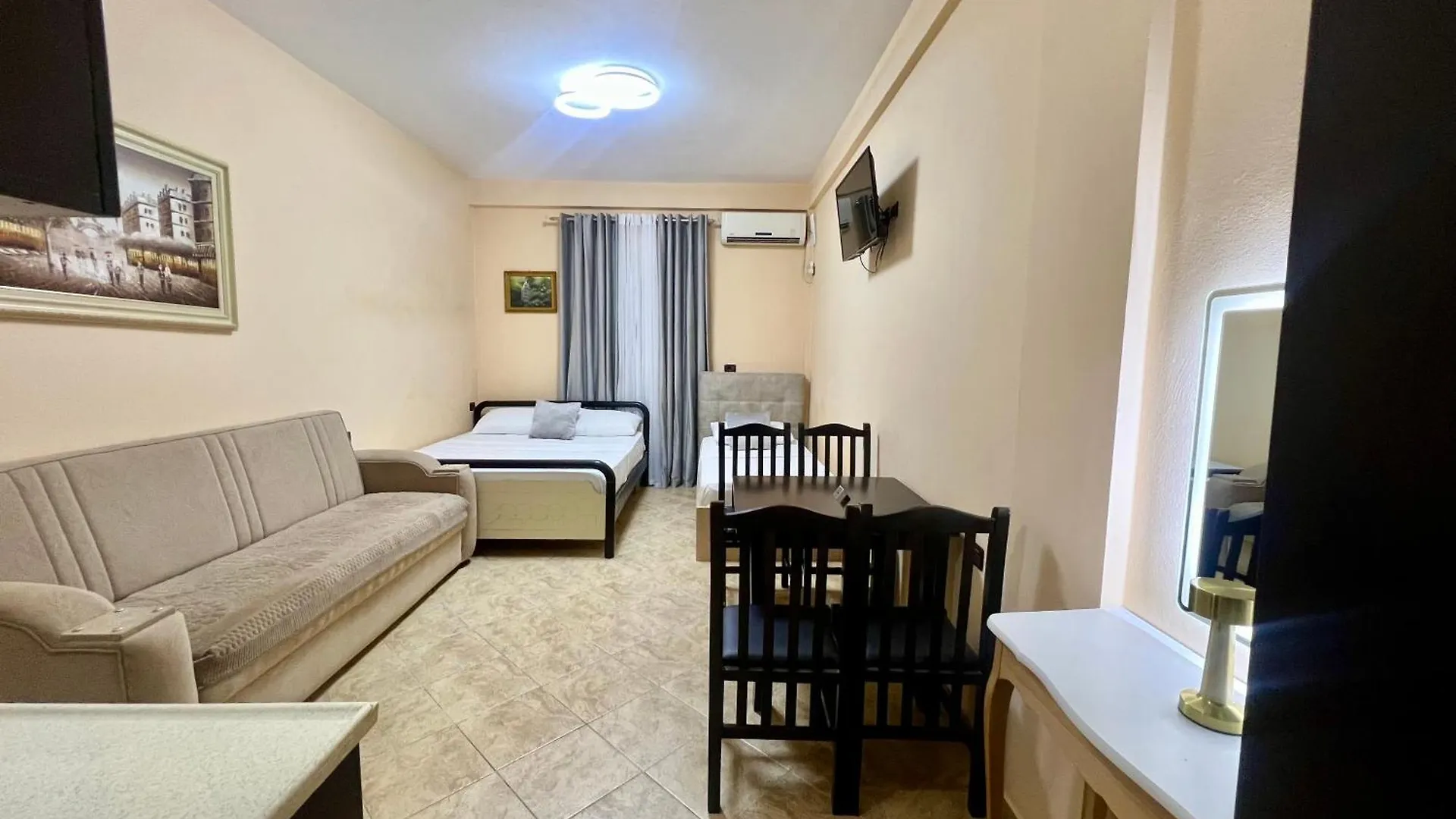 Hotel Asteri Velipojë アルバニア